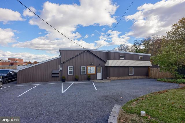 837 CENTERVILLE RD, Lancaster, PA 17601