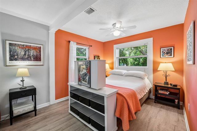 1073 CENTRAL STREET, Mount Dora, FL 32757