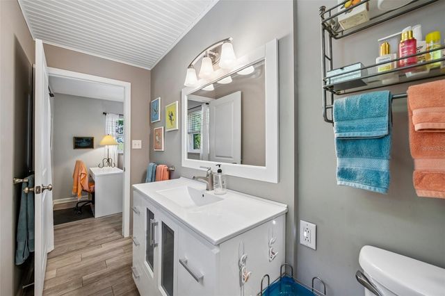 1073 CENTRAL STREET, Mount Dora, FL 32757