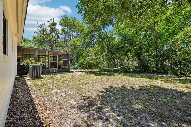 1073 CENTRAL STREET, Mount Dora, FL 32757