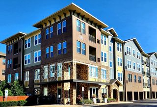 670 E Algonquin Road 4206, Schaumburg, IL 60173