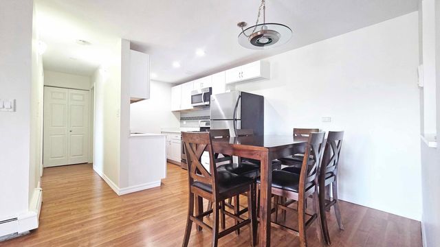 973 Crimson Court 304, Prospect Heights, IL 60070