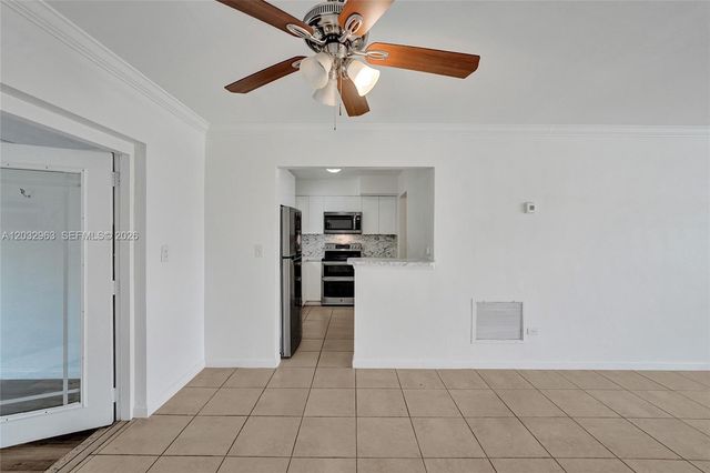 1140 N 74th Way, Hollywood, FL 33024