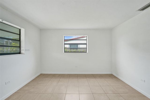 1140 N 74th Way, Hollywood, FL 33024