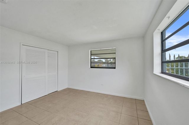 1140 N 74th Way, Hollywood, FL 33024
