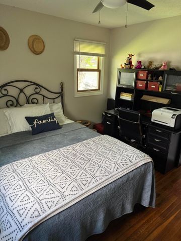 7727 Dakota Street, Merrillville, IN 46410