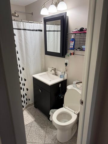 7727 Dakota Street, Merrillville, IN 46410