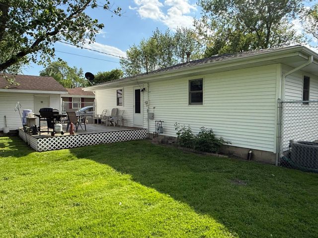 7727 Dakota Street, Merrillville, IN 46410