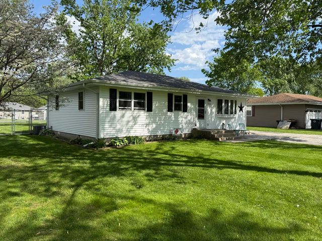 7727 Dakota Street, Merrillville, IN 46410