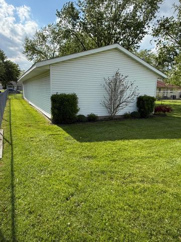 7727 Dakota Street, Merrillville, IN 46410
