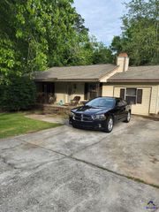 4726 Pine Valley Drive, Macon, GA 31210