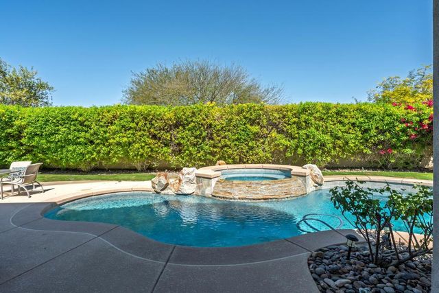 64 Via Las Flores, Rancho Mirage, CA 92270