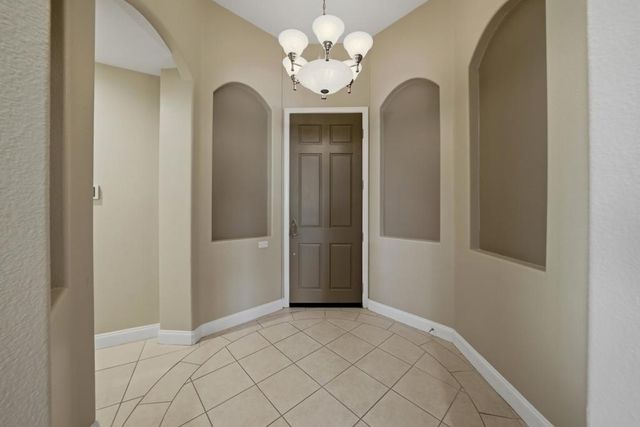 64 Via Las Flores, Rancho Mirage, CA 92270