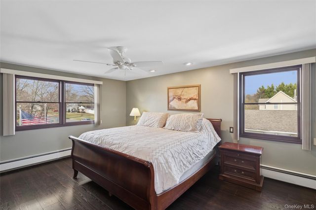 11 Pembrook Drive, Stony Brook, NY 11790