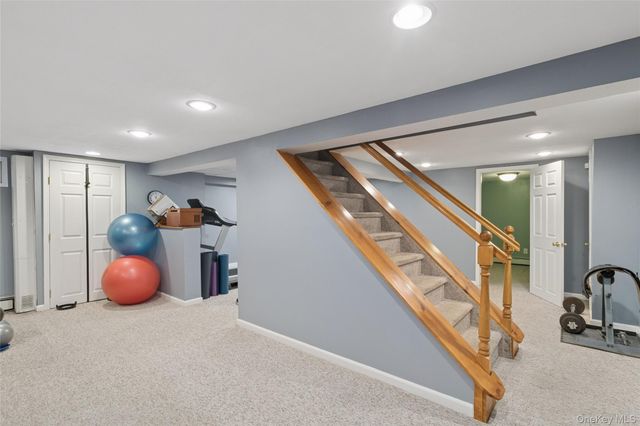 11 Pembrook Drive, Stony Brook, NY 11790