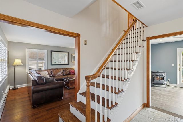 11 Pembrook Drive, Stony Brook, NY 11790