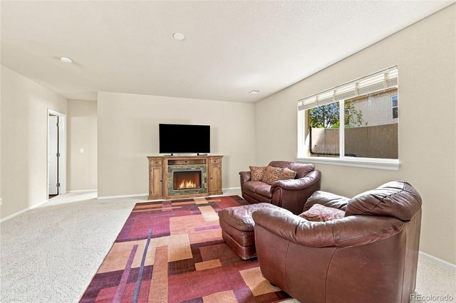 516 Mariana Pointe Drive, Loveland, CO 80537