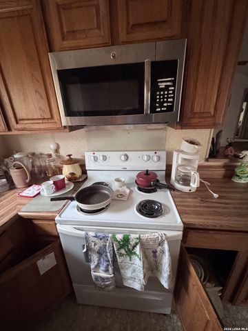 2533 Newning, Schertz, TX 78154
