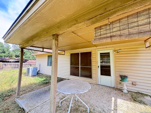 2533 Newning, Schertz, TX 78154