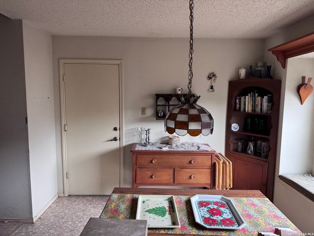 2533 Newning, Schertz, TX 78154