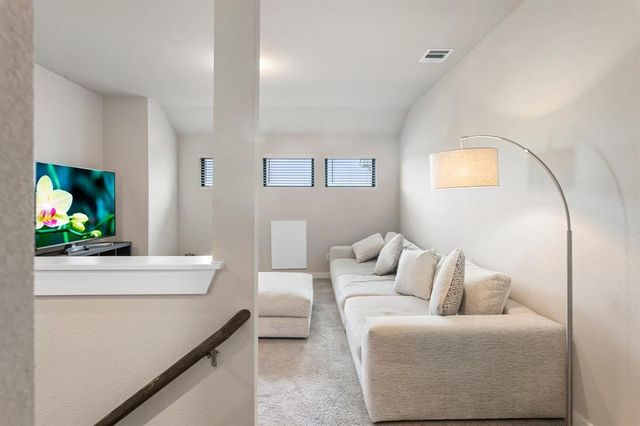 283 Fieldwood DR A, Buda, TX 78610