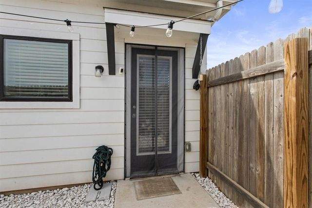 283 Fieldwood DR A, Buda, TX 78610