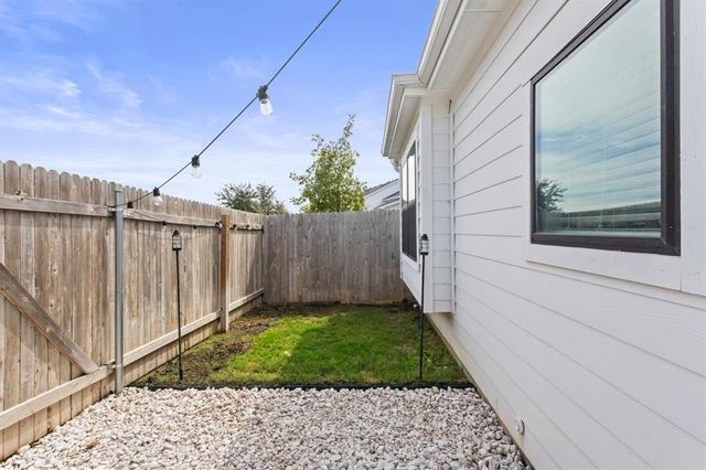 283 Fieldwood DR A, Buda, TX 78610