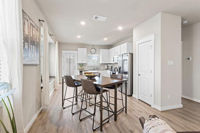 283 Fieldwood DR A, Buda, TX 78610