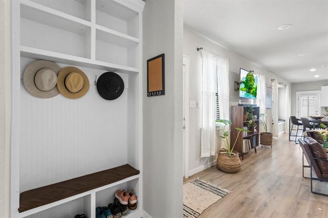 283 Fieldwood DR A, Buda, TX 78610