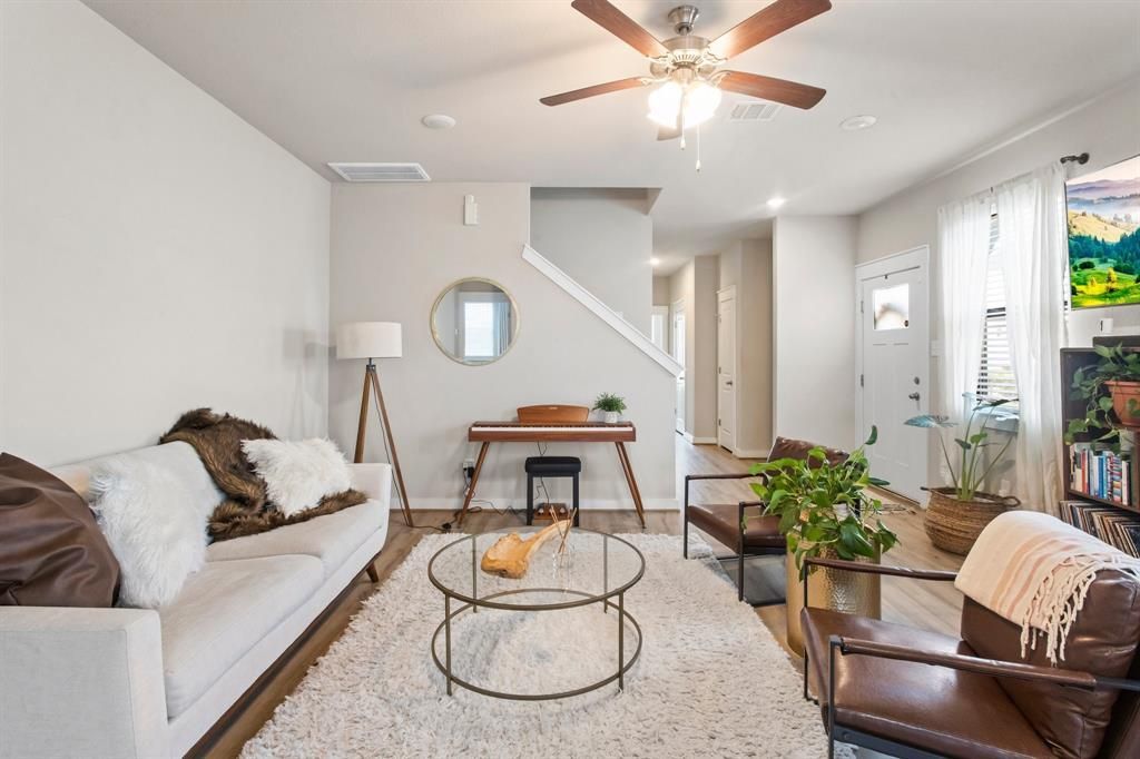 283 Fieldwood DR A, Buda, TX 78610