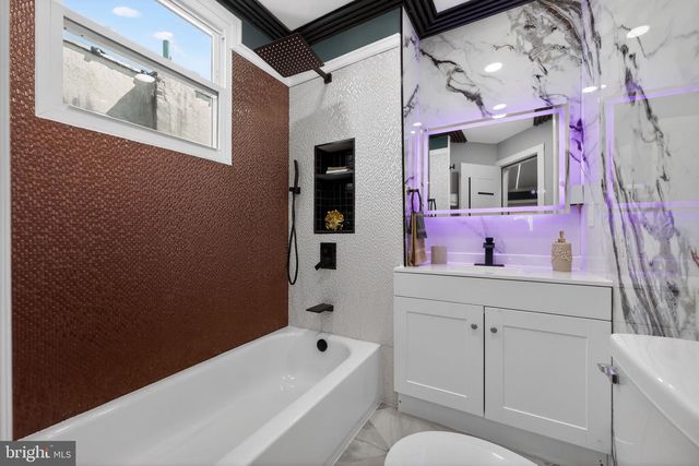 2046 DENNIE ST, Philadelphia, PA 19140