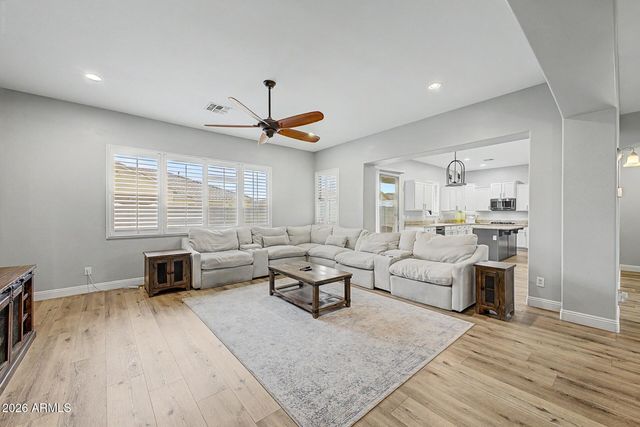 16773 W APACHE Street, Goodyear, AZ 85338