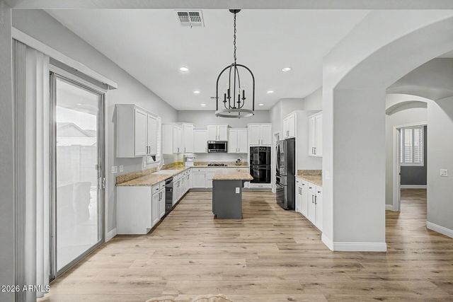 16773 W APACHE Street, Goodyear, AZ 85338