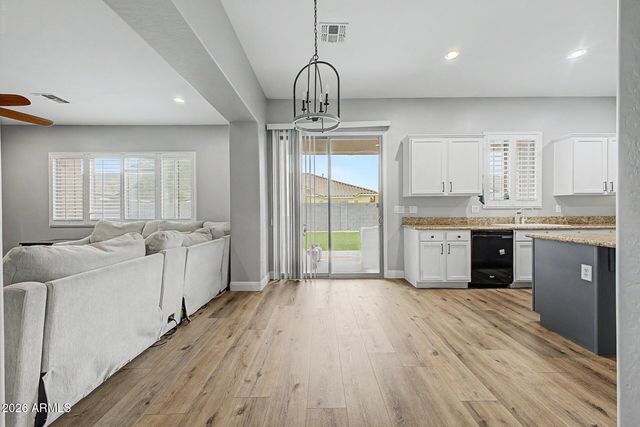 16773 W APACHE Street, Goodyear, AZ 85338