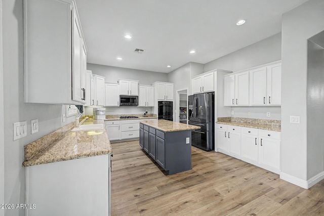 16773 W APACHE Street, Goodyear, AZ 85338