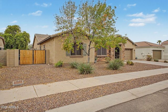 16773 W APACHE Street, Goodyear, AZ 85338