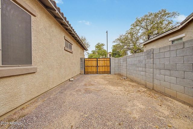 16773 W APACHE Street, Goodyear, AZ 85338