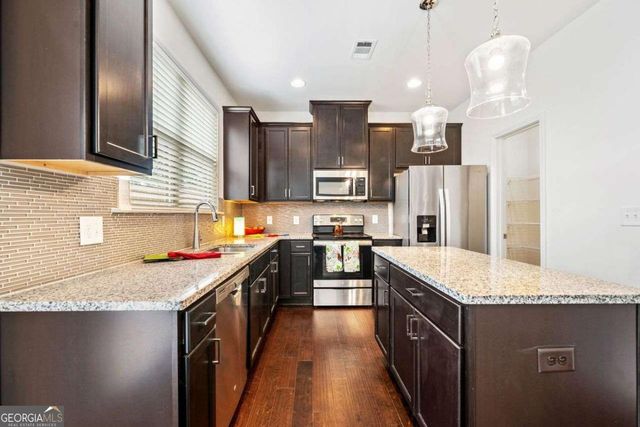 7822 Canterbury Court, Fairburn, GA 30213