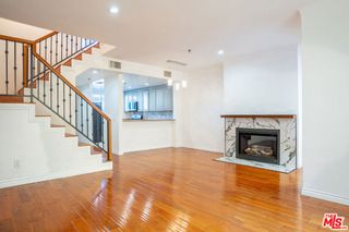 1030 S Norton Avenue 6, Los Angeles, CA 90019