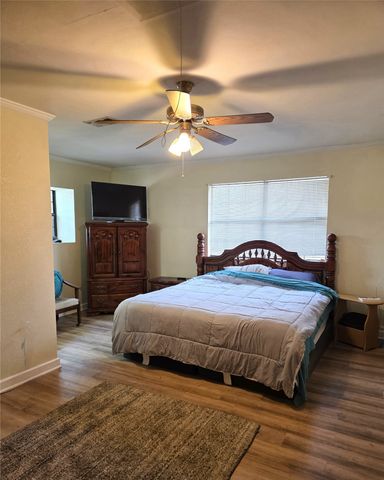 107 Quail Lake Drive W, Whitney, TX 76692