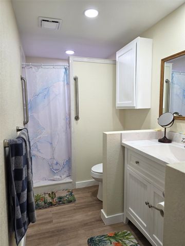 107 Quail Lake Drive W, Whitney, TX 76692