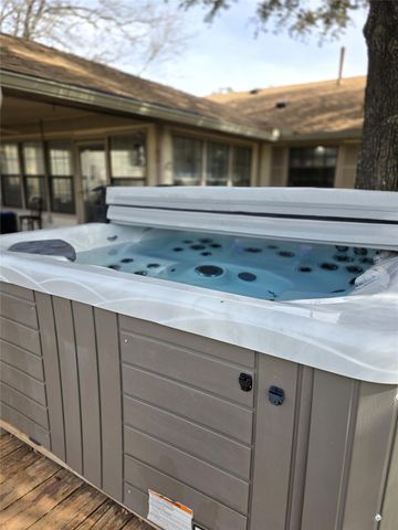 107 Quail Lake Drive W, Whitney, TX 76692