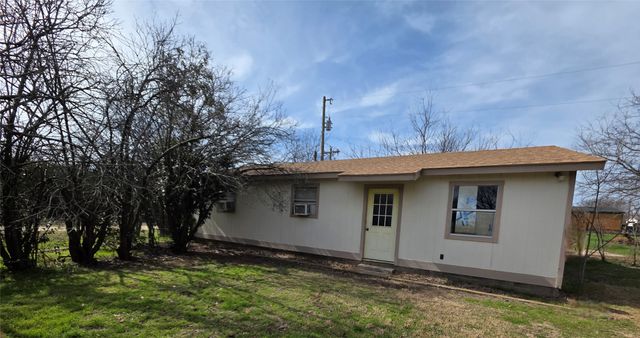 107 Quail Lake Drive W, Whitney, TX 76692