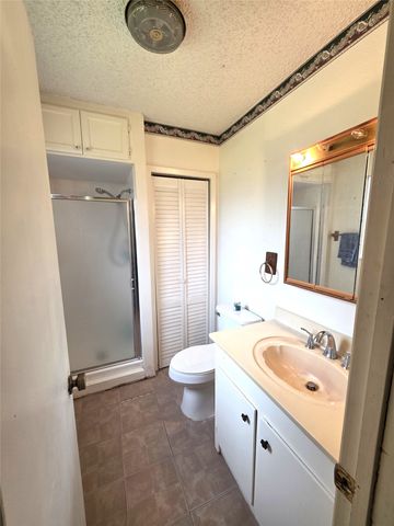 107 Quail Lake Drive W, Whitney, TX 76692