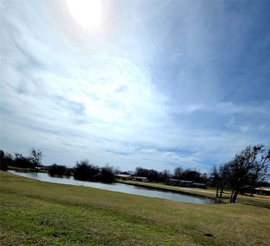 107 Quail Lake Drive W, Whitney, TX 76692
