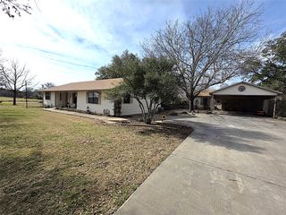107 Quail Lake Drive W, Whitney, TX 76692