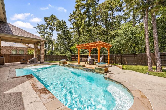 13811 Lake Conner Lane, Houston, TX 77044