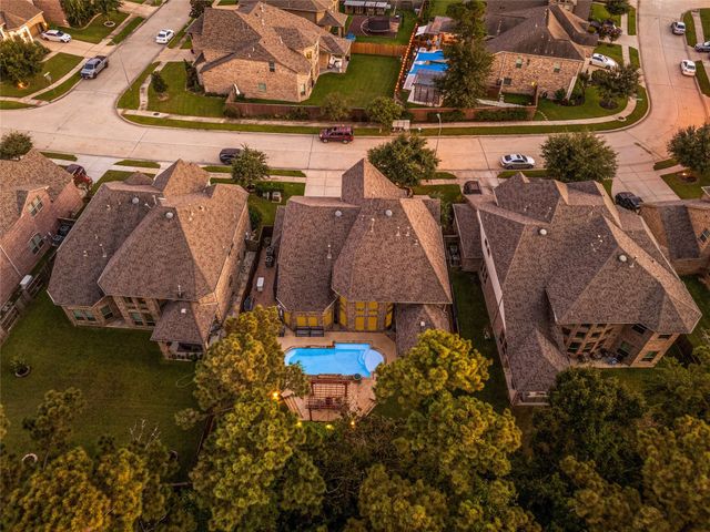 13811 Lake Conner Lane, Houston, TX 77044