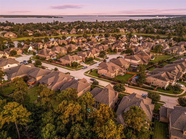 13811 Lake Conner Lane, Houston, TX 77044