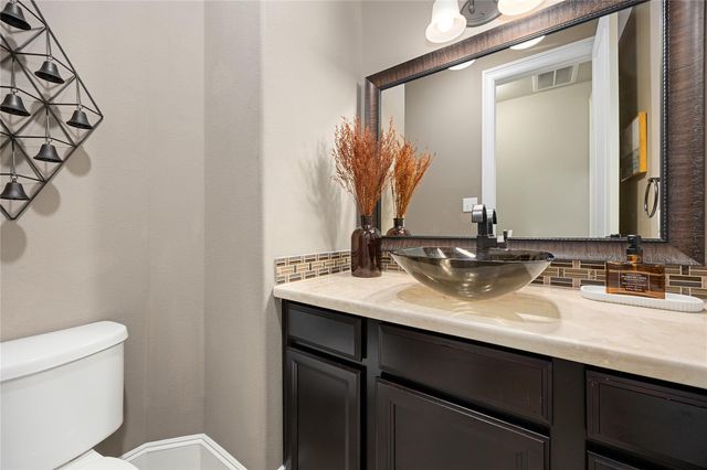 13811 Lake Conner Lane, Houston, TX 77044